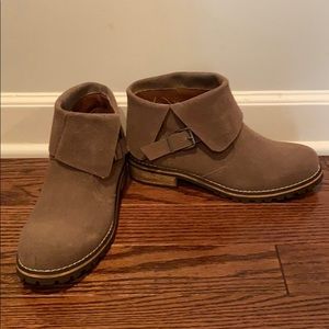 American Eagle Outfitters booties size 7